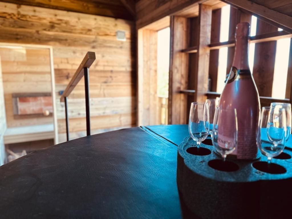 Stone Lake Luxury Lodge 제라르메르 외부 사진
